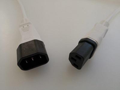 IEC 60320 C14 plug to IEC 60320 C13 connector 2,0 m, white